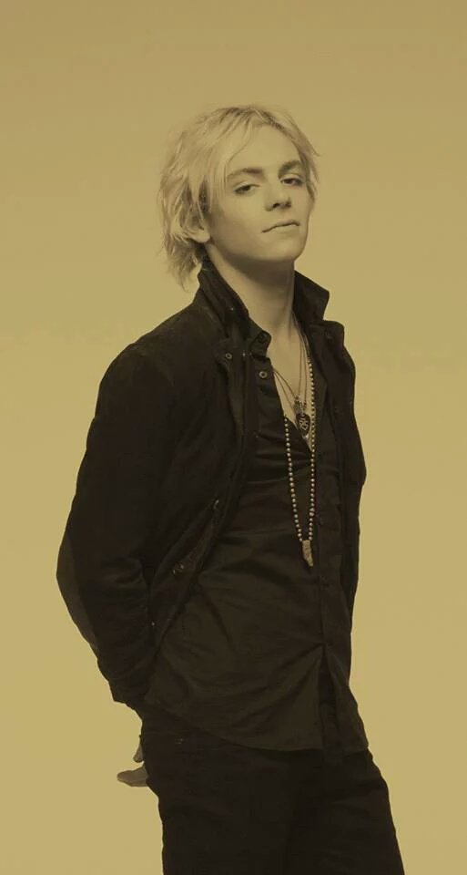 My Friend Austin Moon And My Friend Ross Lynch <3