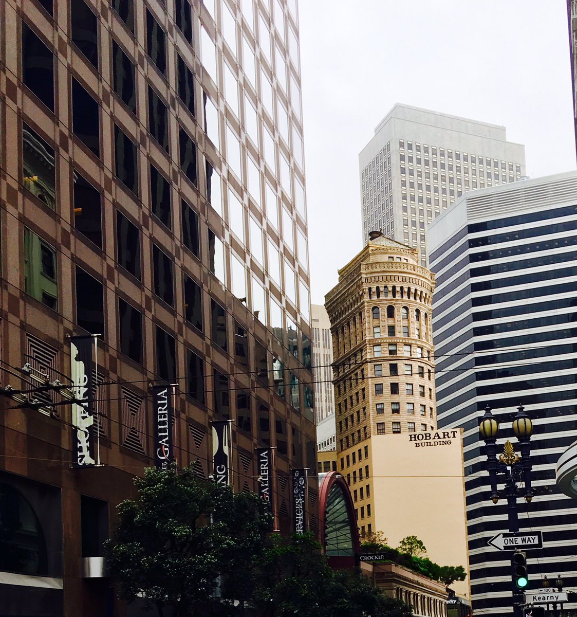 4ri3ll4's tweet photo. City life. Love, always. #sf #sfadventures #downtownsf https://t.co/YlmXy0VVVK