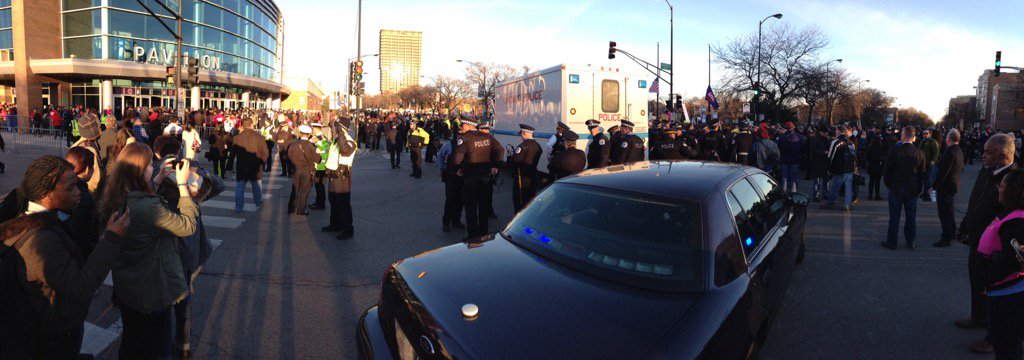 mtarm's tweet photo. Numbers of #Trump protesters growing here in #Chicago as his rally set to begin soon. https://t.co/QAEd7mm3HK