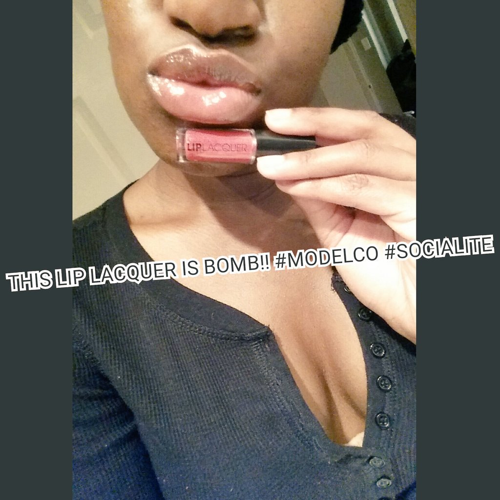 michxtiff90's tweet photo. Omgosh this #liplaquer is SOOO GORGE!! from @ModelCo and SMELLS SOOO GOOD!!😍 #ipsy #marchglambag #lipgloss #modelco https://t.co/2QhHxuz3iV