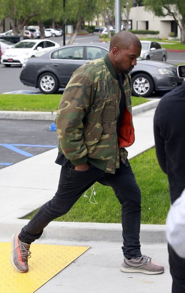 Kanye wearing unreleased Yeezy Boosts