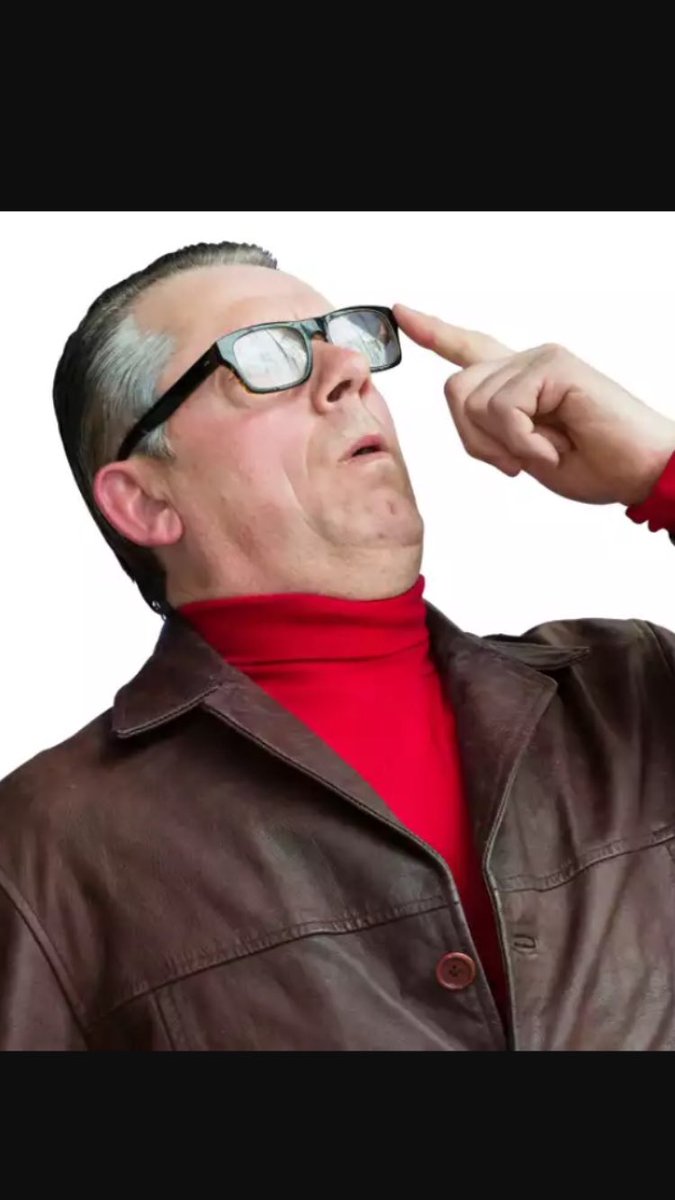 LeeHesp's tweet image. #MiddleAgeproblems where&apos;s my reading glasses