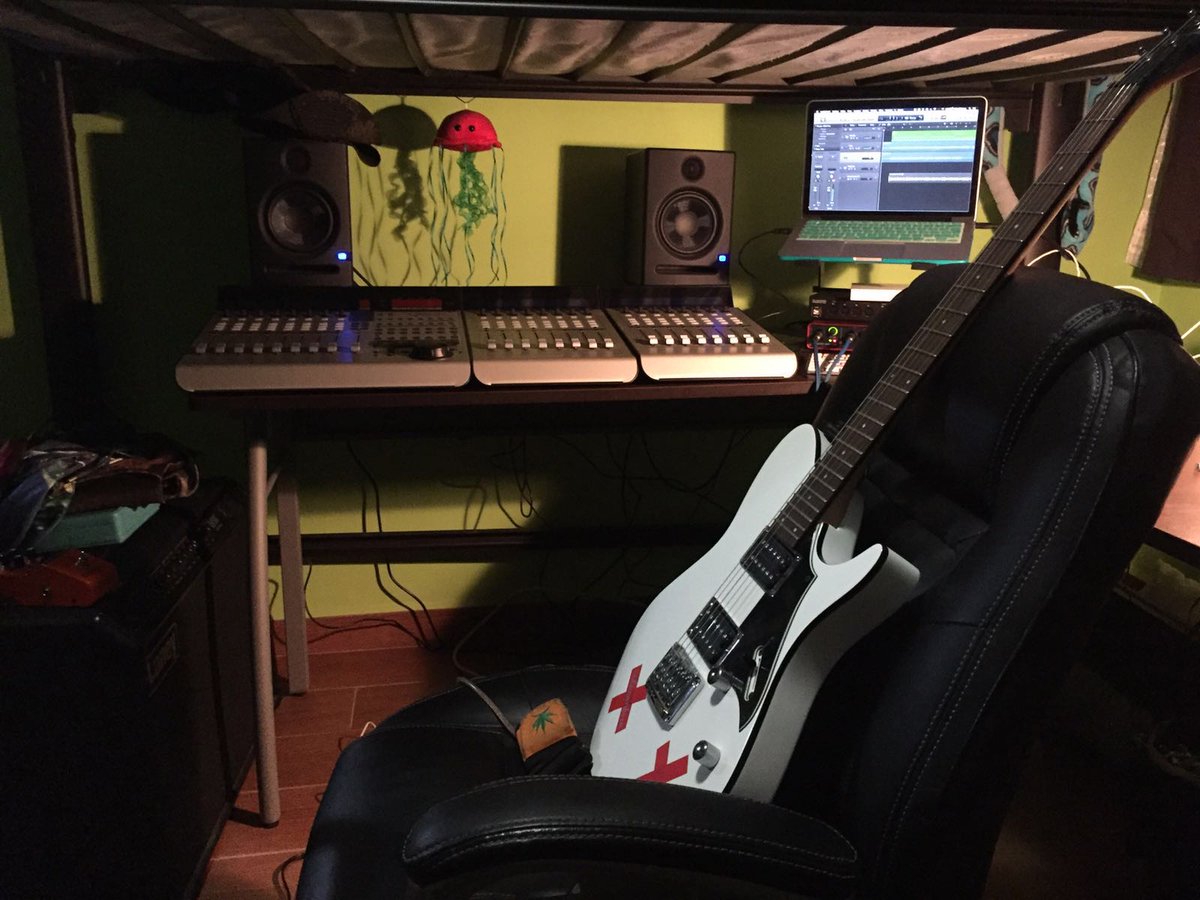 HEATER_Mx's tweet photo. Estamos en los últimos detalles para empezar a grabar lo que será nuestro primer EP #SomosHEATER https://t.co/bpPjrehnWC