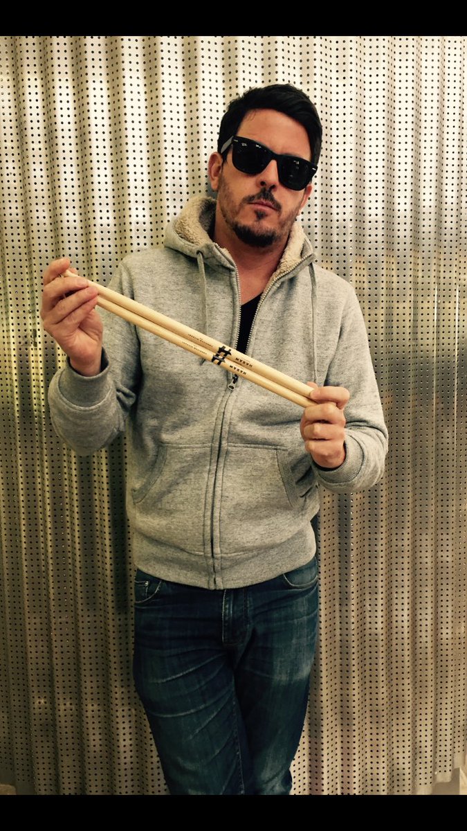 chirrindongo's tweet photo. A darle con @HARAMDRUMS gracias compadres! #baqueteo https://t.co/6idk6kcsSb