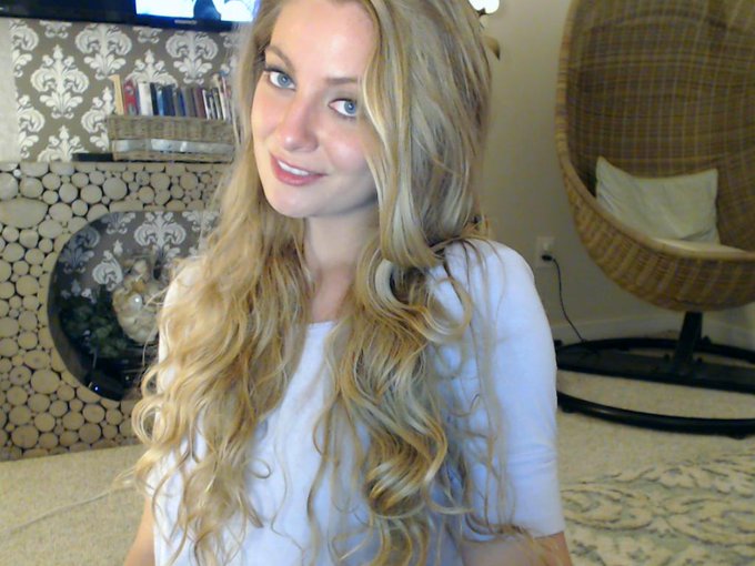 getting online in a few!!!  feeling comfy in my shirt tonight, but  guess you can take it off me ;) https://t<a href="/tag/mvsales"class="tags"><span>#mvsales</span></a>