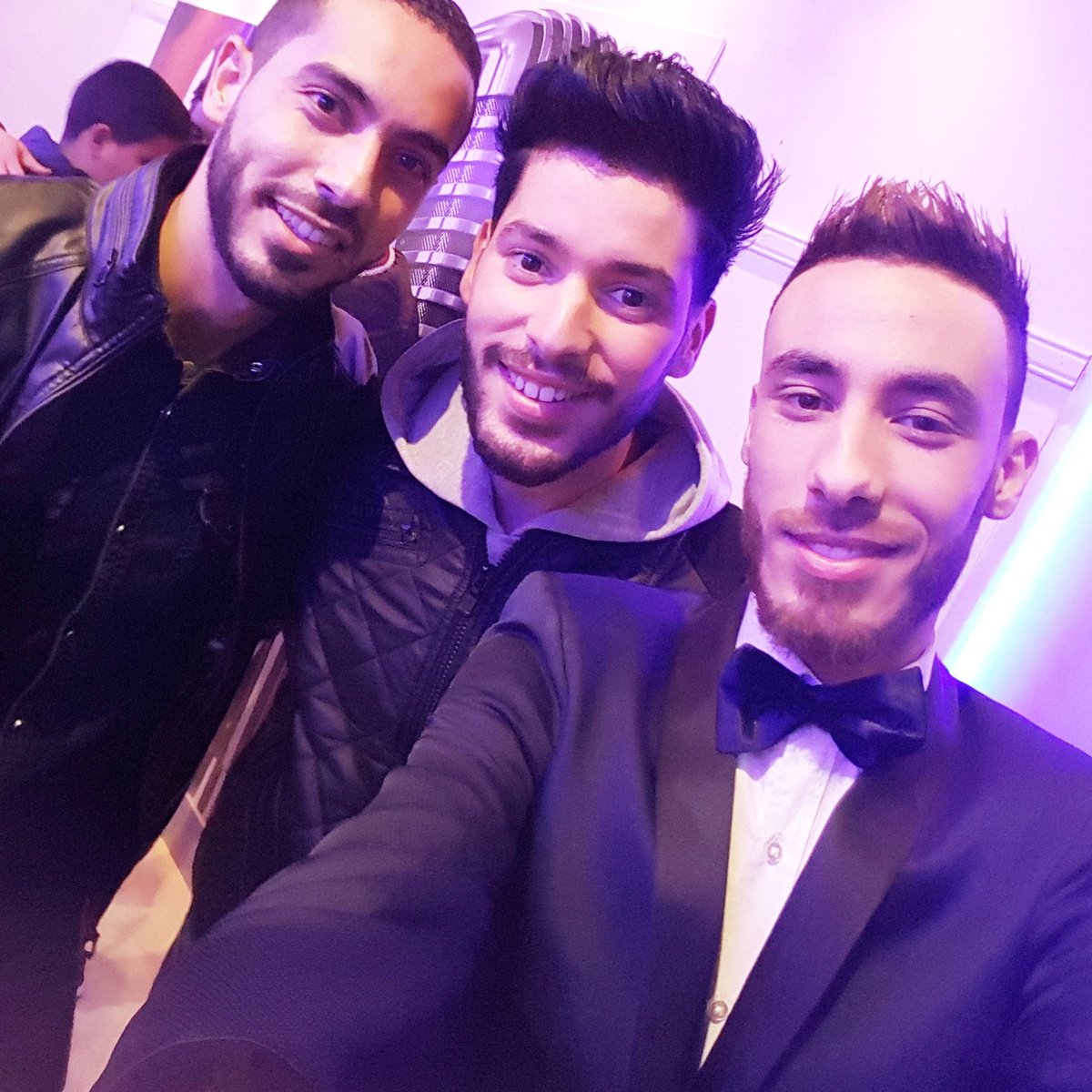 oussamabelatoui's tweet photo. The Last prime 😀 selfie with naoufel and  @siifkads  #alhanewachbab #oussamabelatoui https://t.co/peSidiwgqO