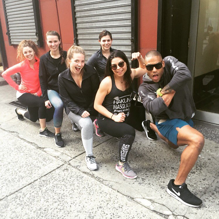 Shape_Magazine's tweet photo. Happy #FlexFriday! We just got our workout in with @MrCourtneyPaul. Check it out on our #SnapChat. 💪🔥 https://t.co/LlXdpoo2zV