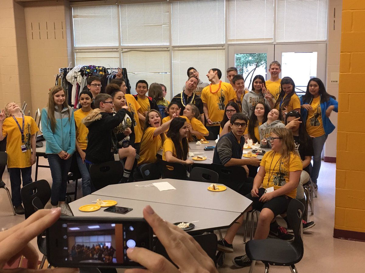 CTMSBulldogs's tweet photo. Chamber #bestorchever celebrating UIL w/cake &amp; silly pics. @NorthwestISD @NISDFineArts @TexasCelloUSS @shoof821 https://t.co/zH89HxYpaM