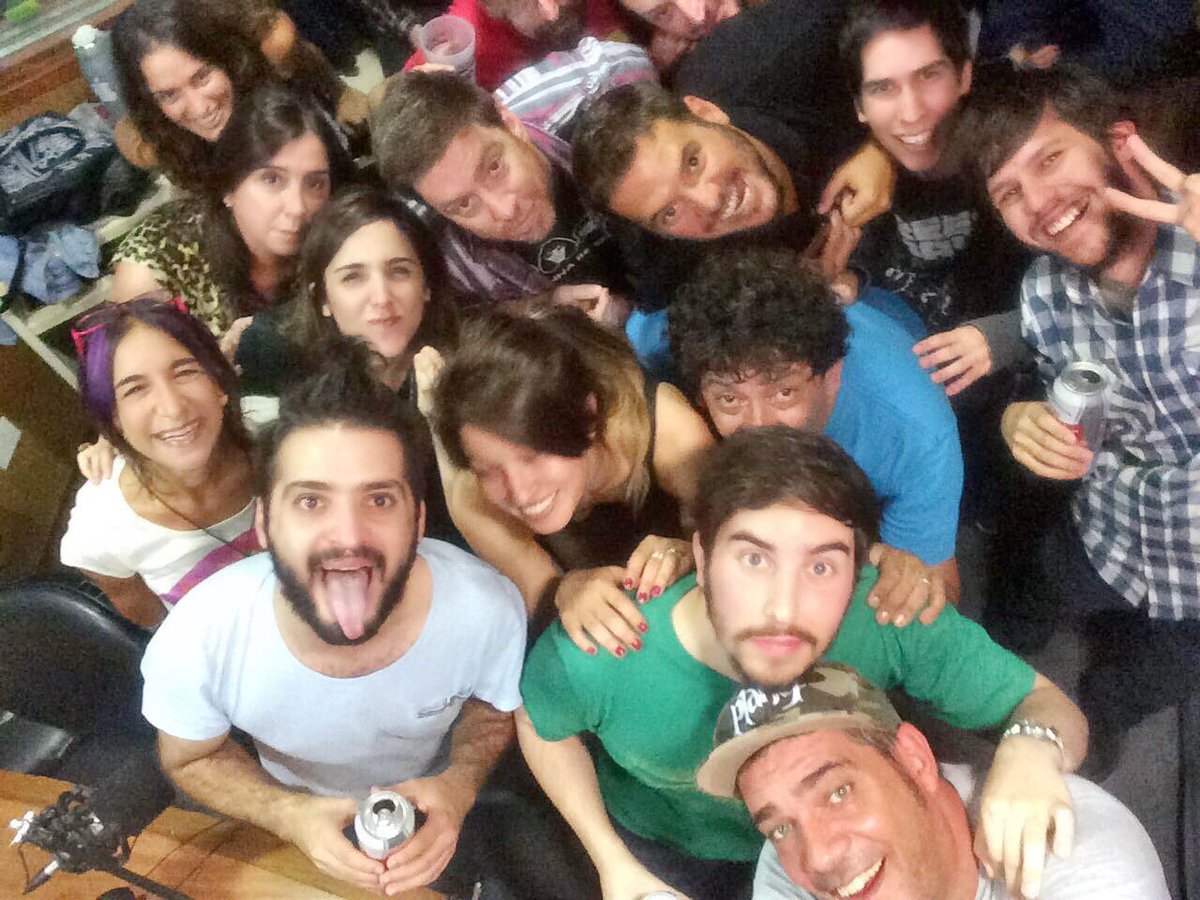 Esto está siendo el último <a href="/TodoPerdonado/">Todo Perdonado 95.9</a>, con familia y amigos.