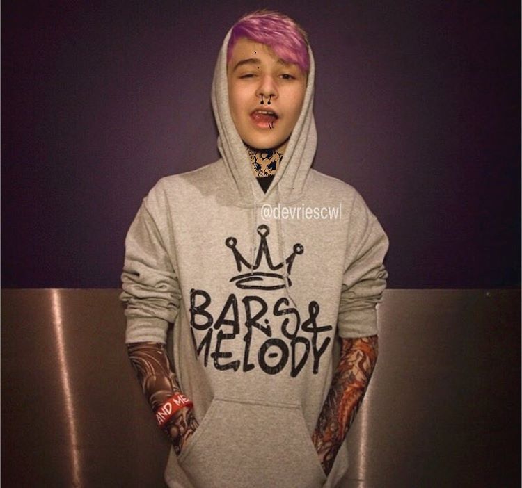 пепел на худи певец