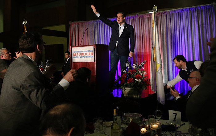 #TedCruz attends fundraiser in Rolling Meadows