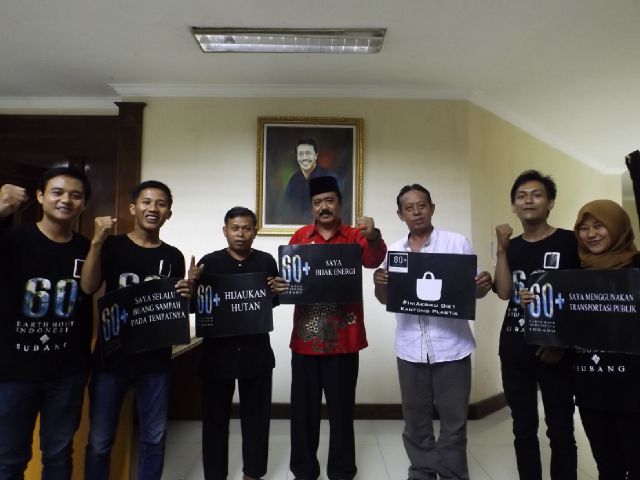 Sesi foto bersama setelah dialog dengan Ketua DPRD Kabupaten Subang.
#SubangPadam
#IniAksiku