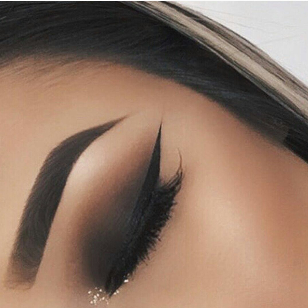 browgoalss's tweet photo. #perfectbrows #perfectwings https://t.co/dhXAWGnYdS