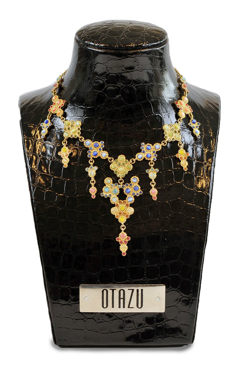 ExperisNL's tweet photo. Dit prachtsieraad van @OtazuJewelry winnen? Geef je nu op voor #SecretaresseVanHetJaar: https://t.co/zykxHn0bJ5 https://t.co/f7iSymbaEG