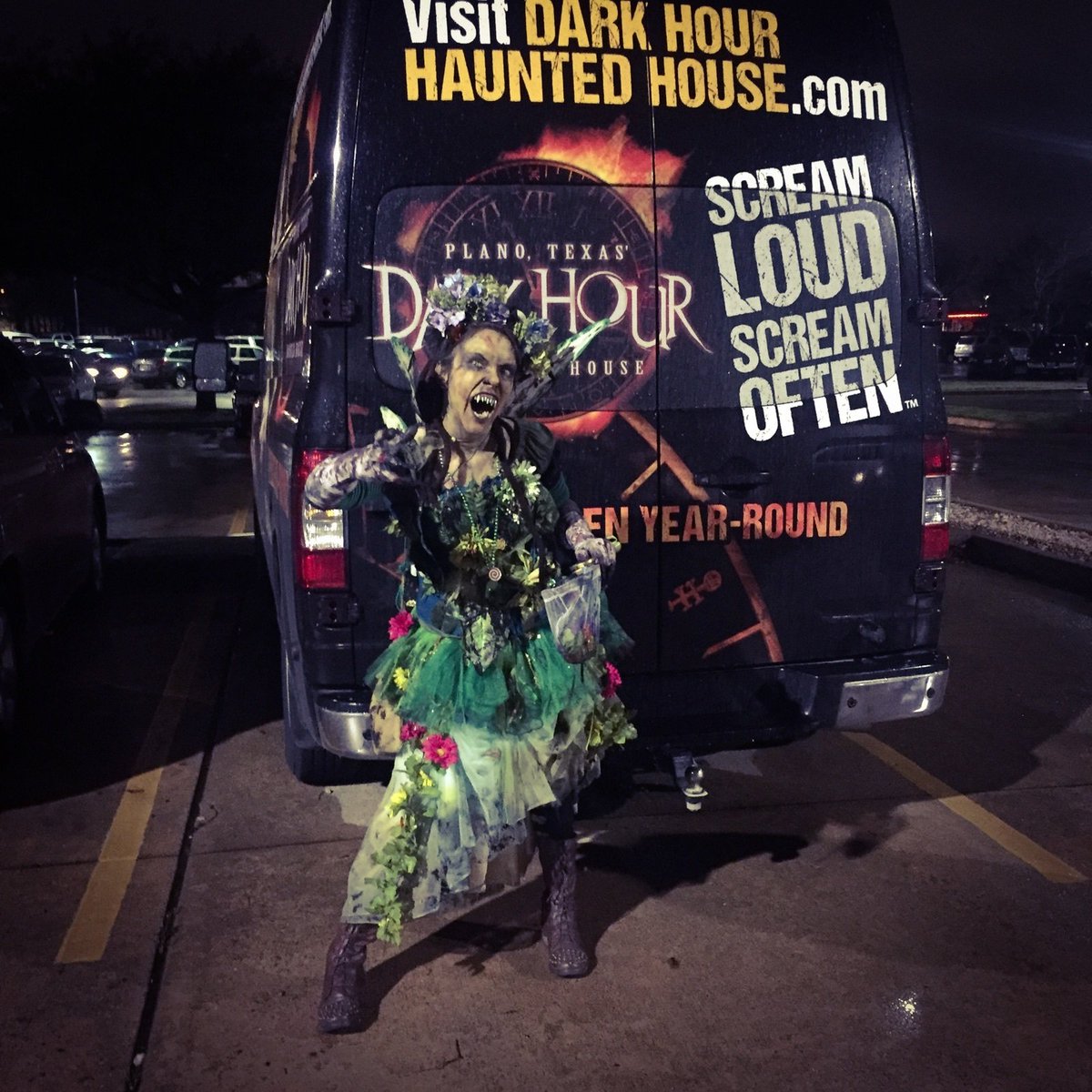 DarkHourHaunt's tweet photo. Blossom is waiting for all her new friends from last weekend to come play with her. #NTIF #WalkerStalkerDallas https://t.co/z119yleejW