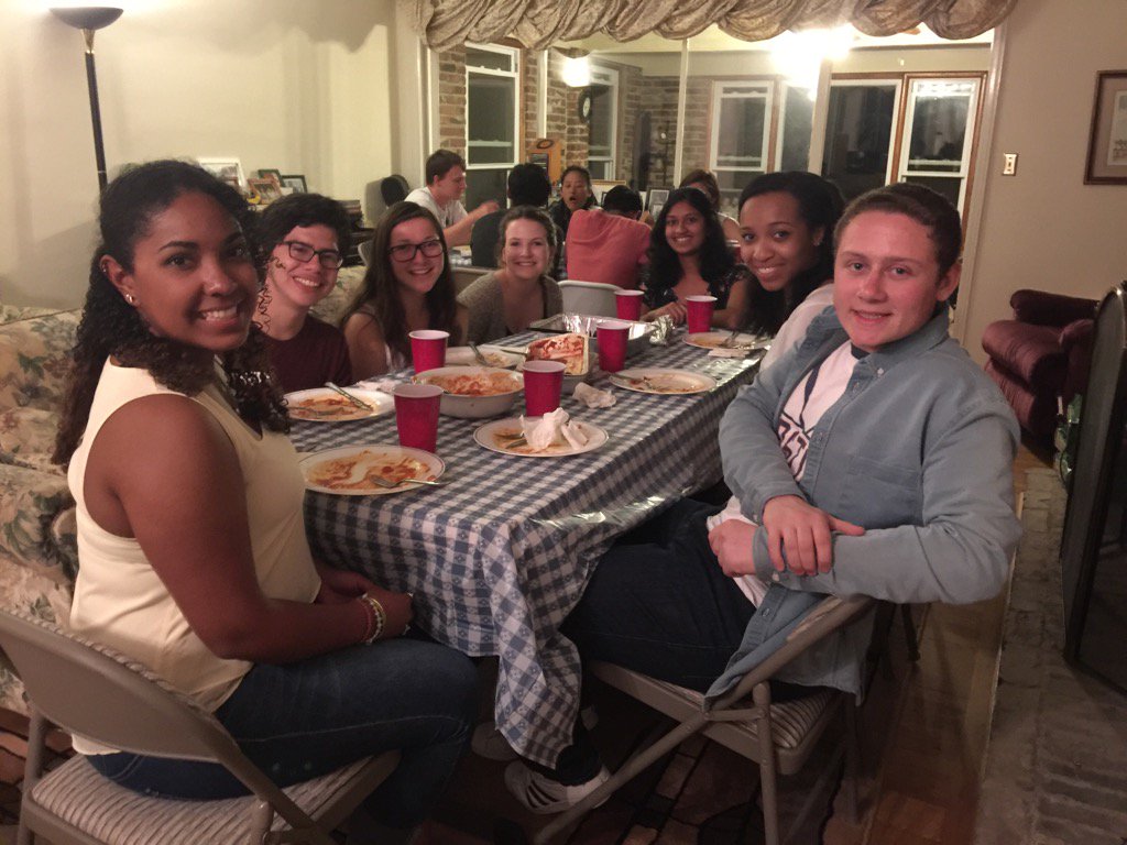 AnisioCorreia's tweet photo. @BUASB Great to host the Atlanta group for dinner #BUASB https://t.co/jslxAmnQd3