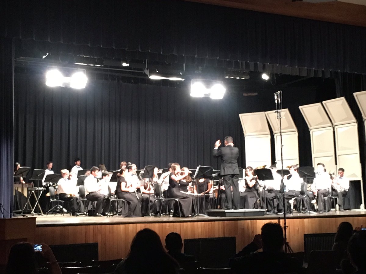 AHSatomsBand's tweet photo. Great job at Assessment, Holmes Middle School Symphonic Band! #PyramidPride https://t.co/ThJBWtFCKR