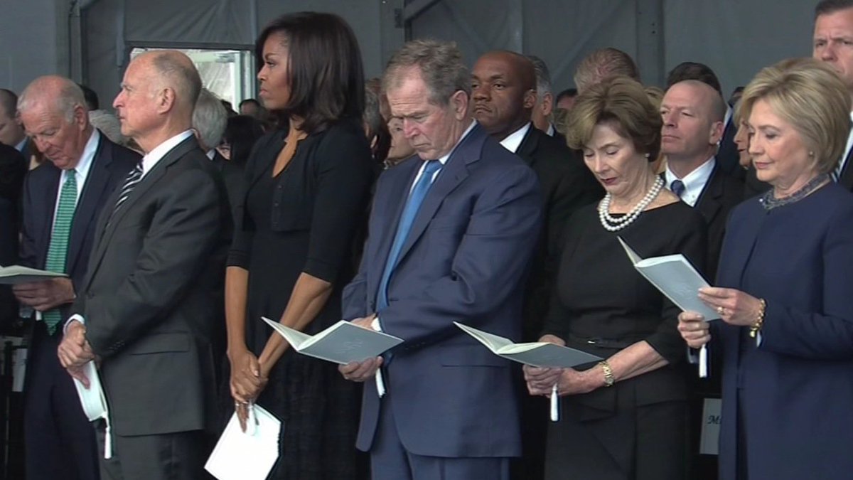abc7newsbayarea's tweet photo. Former First Lady #NancyReagan remembered at funeral service today: https://t.co/cWQV7HYv2K #NancyReaganFuneral https://t.co/8hEtx9rVRh