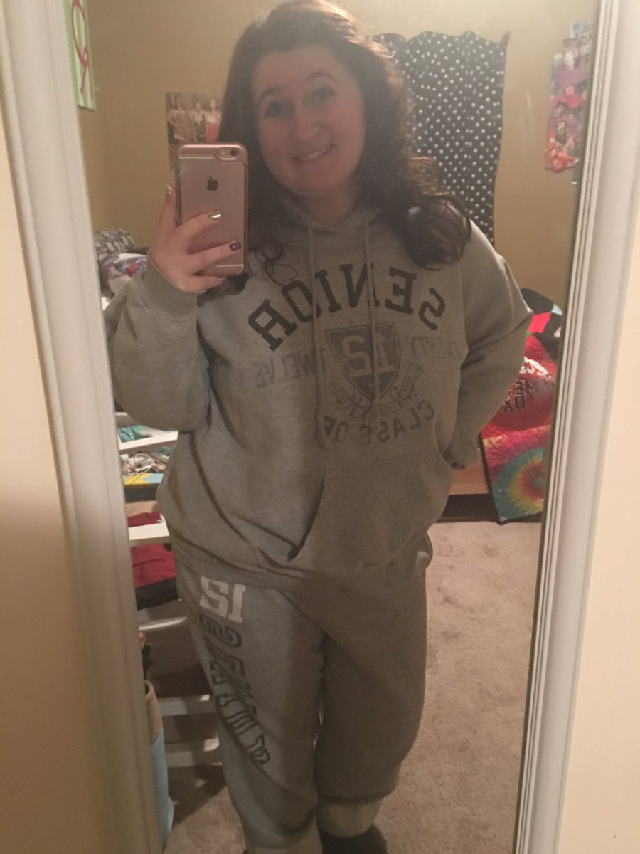 bexmagee's tweet photo. When you get cold and conveniently put on matching sweats. #stuckin2012 https://t.co/4K7stxo9Ca