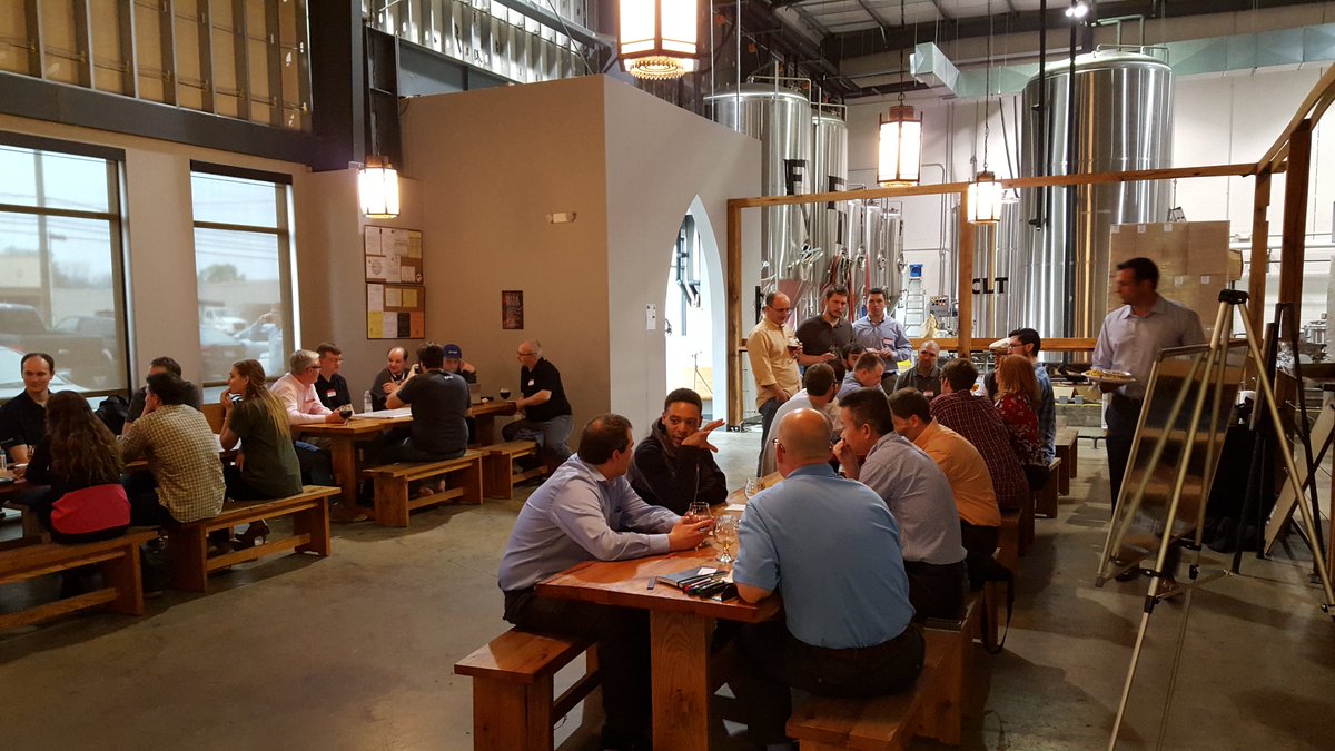 NickalausW's tweet image. #nashdevops #nashvmug #emc #vSpecialist  Collaboration firing on all cylinders today! Very successful event!