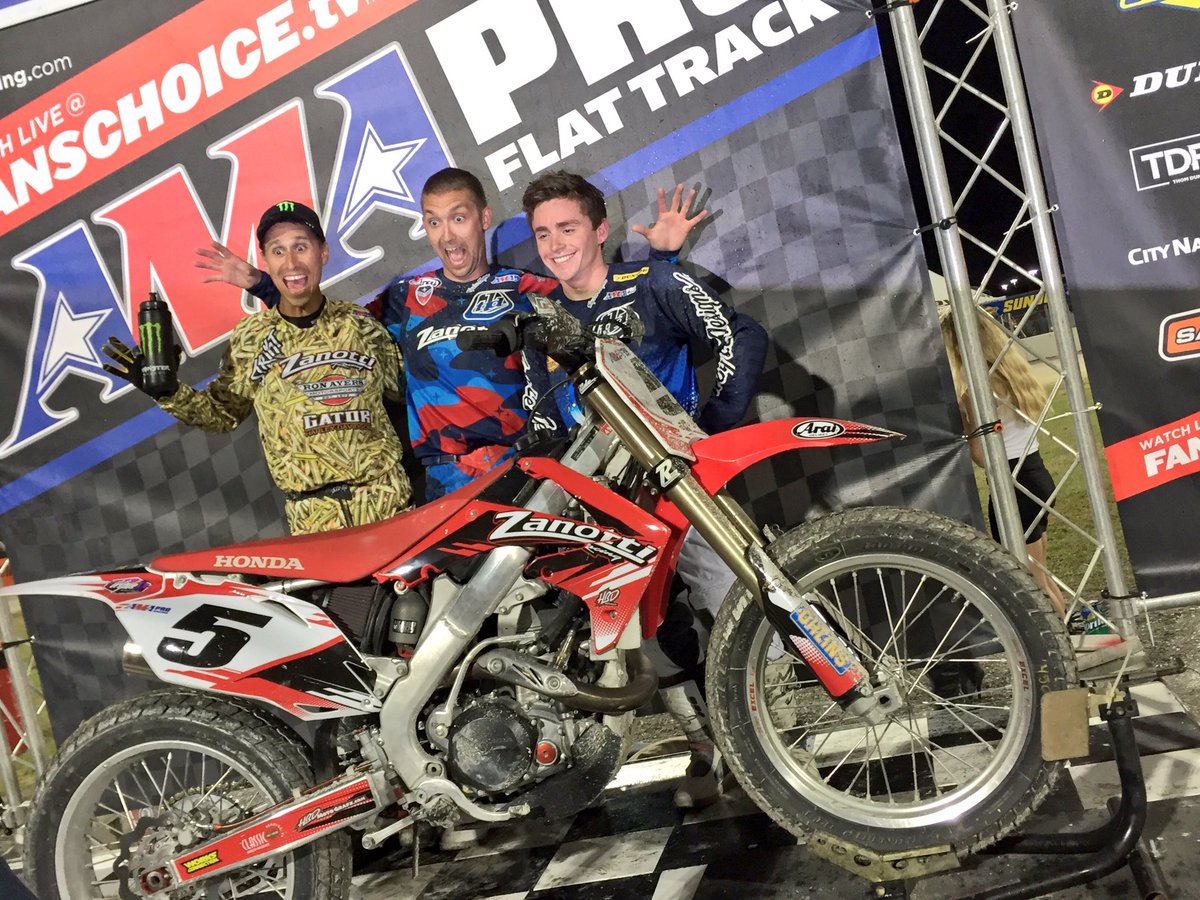 Daytona International Speedway tweet media