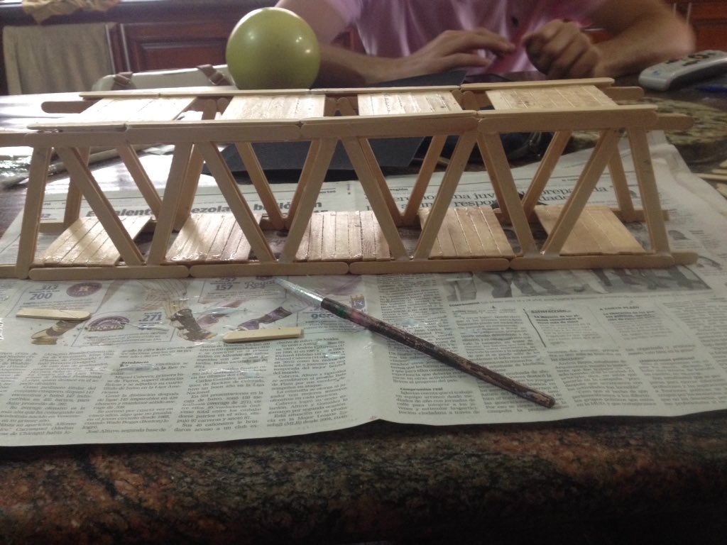 16Ossa's tweet photo. Profe para nuestros cálculos se hace lo mismo que dio en clase?Porque no tenemos palitos verticales @Maria_Isabel_F https://t.co/4rIYqnUl9r