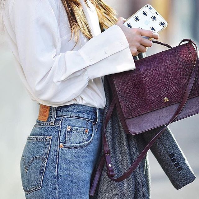 Levi S Japan Twitter ನಲ ಲ リーバイス 社員 いいね不要その13 ジーンズ以上に女性 のシャツ姿を魅力的に見せるボトムスはこの世に存在しないと本気で思う いいね不要 T Co Ifmu3f32dv