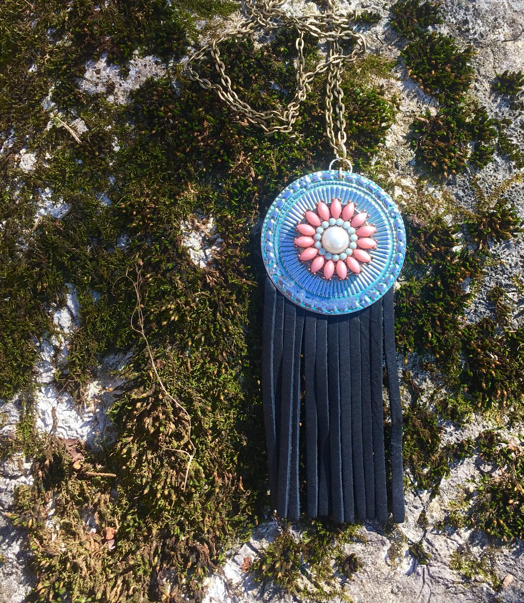 PearlsBullets's tweet image. #jewelry #OnEtsy shop bulletsandpearlss #oneofakind