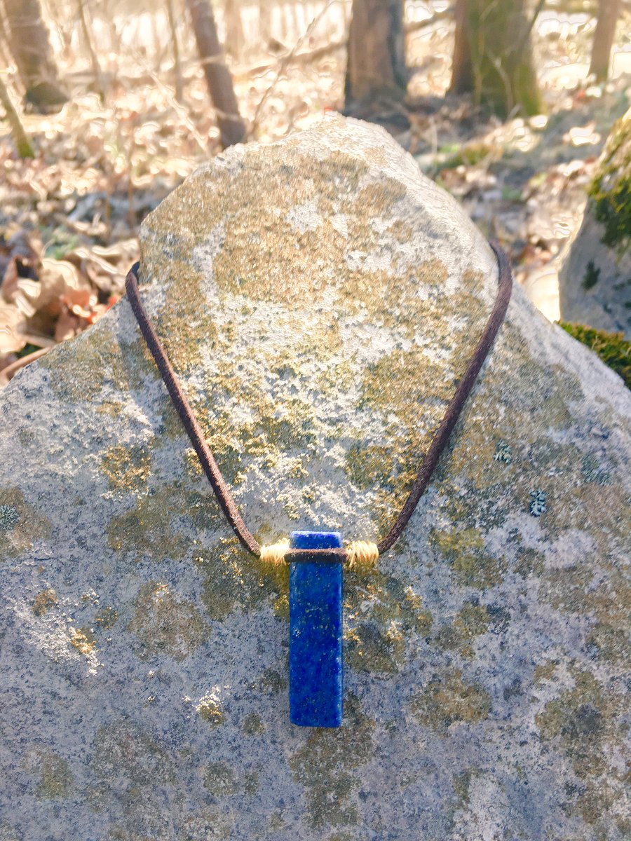 PearlsBullets's tweet image. Blue stone and leather necklace • #buynow #oneofakind #jewelry #OnEtsy #Nashvillejewelry #bulletsandpearlss #rockit