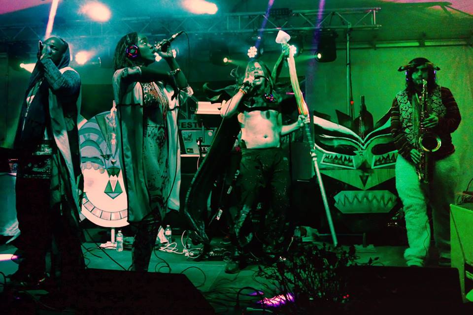 seestevie's tweet photo. @tkwalrus at Aura Music Festival #2016 photo by @Freefall_00 https://t.co/U2QJVUqOSP