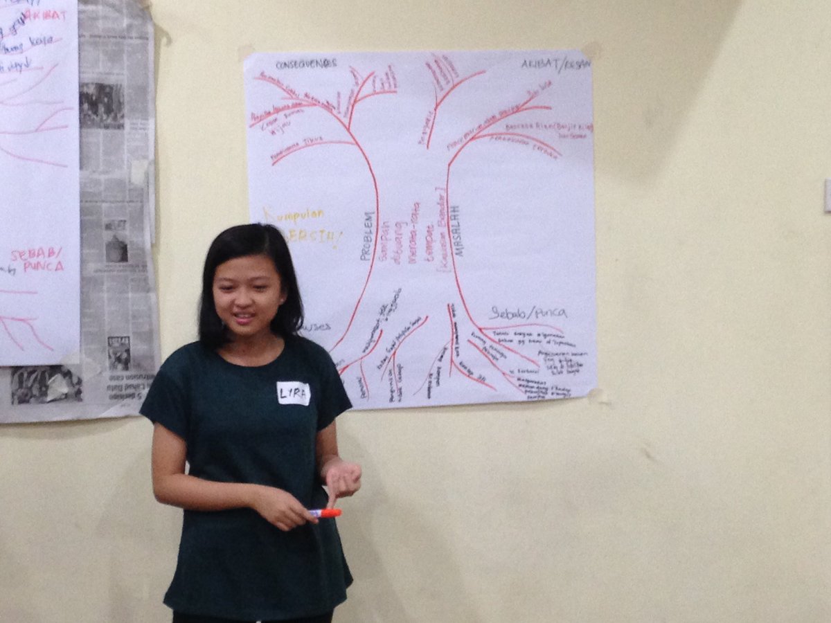 samisspeaking's tweet image. Lyra walking us through the root causes of poor city cleanliness with the #problemtreeanalysis @UndiMsia