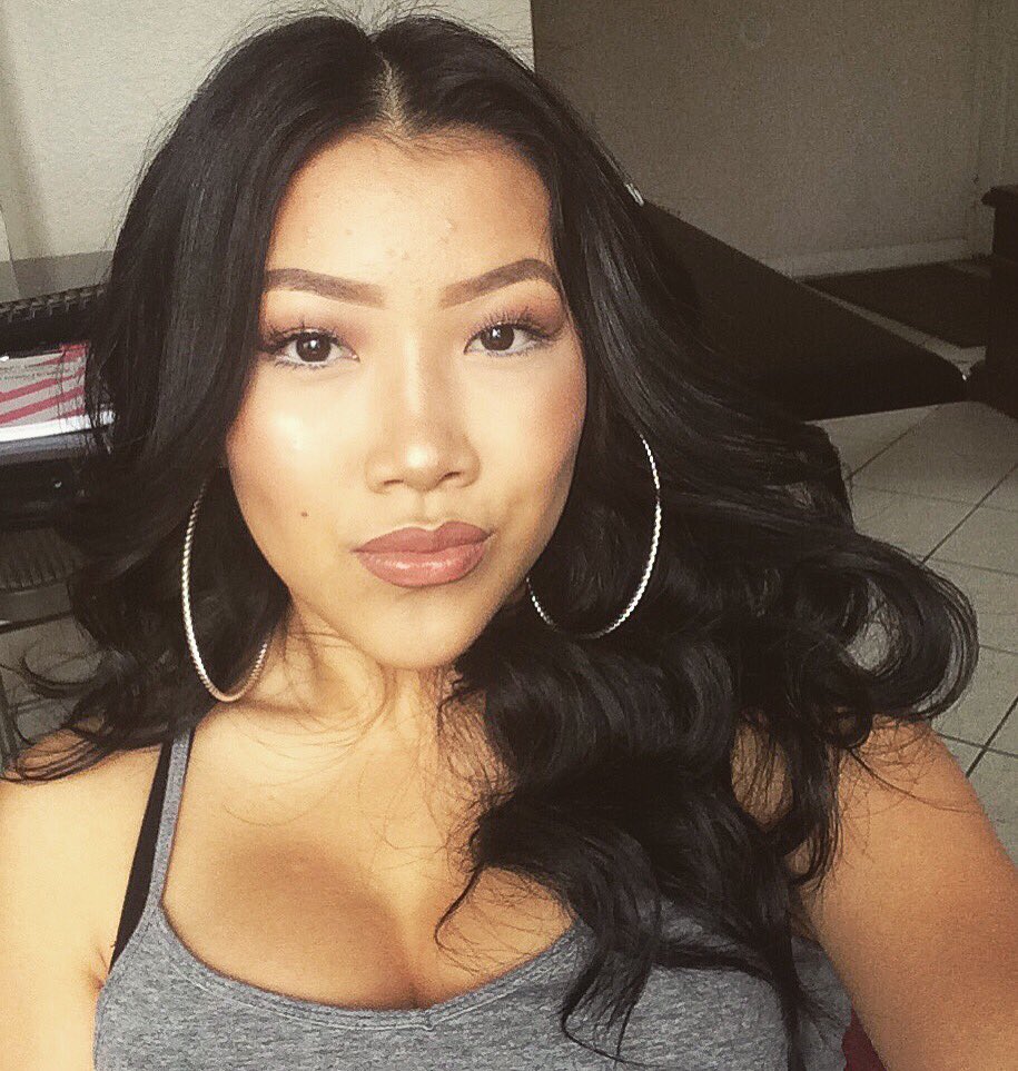 kcmouaaa's tweet photo. Back to black.. Lol #basicasian https://t.co/U1hr99TpRm
