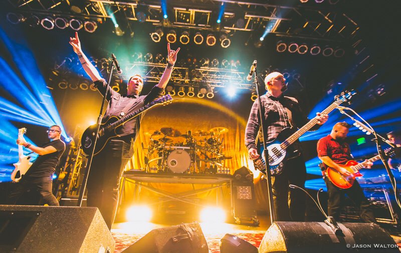 listeners_voice's tweet photo. @breakingbenj put on quite the show the other night at @Houseof_Blues Anaheim. #breakingbenjamin #hollywoodrecords https://t.co/GjKFRS5sNu