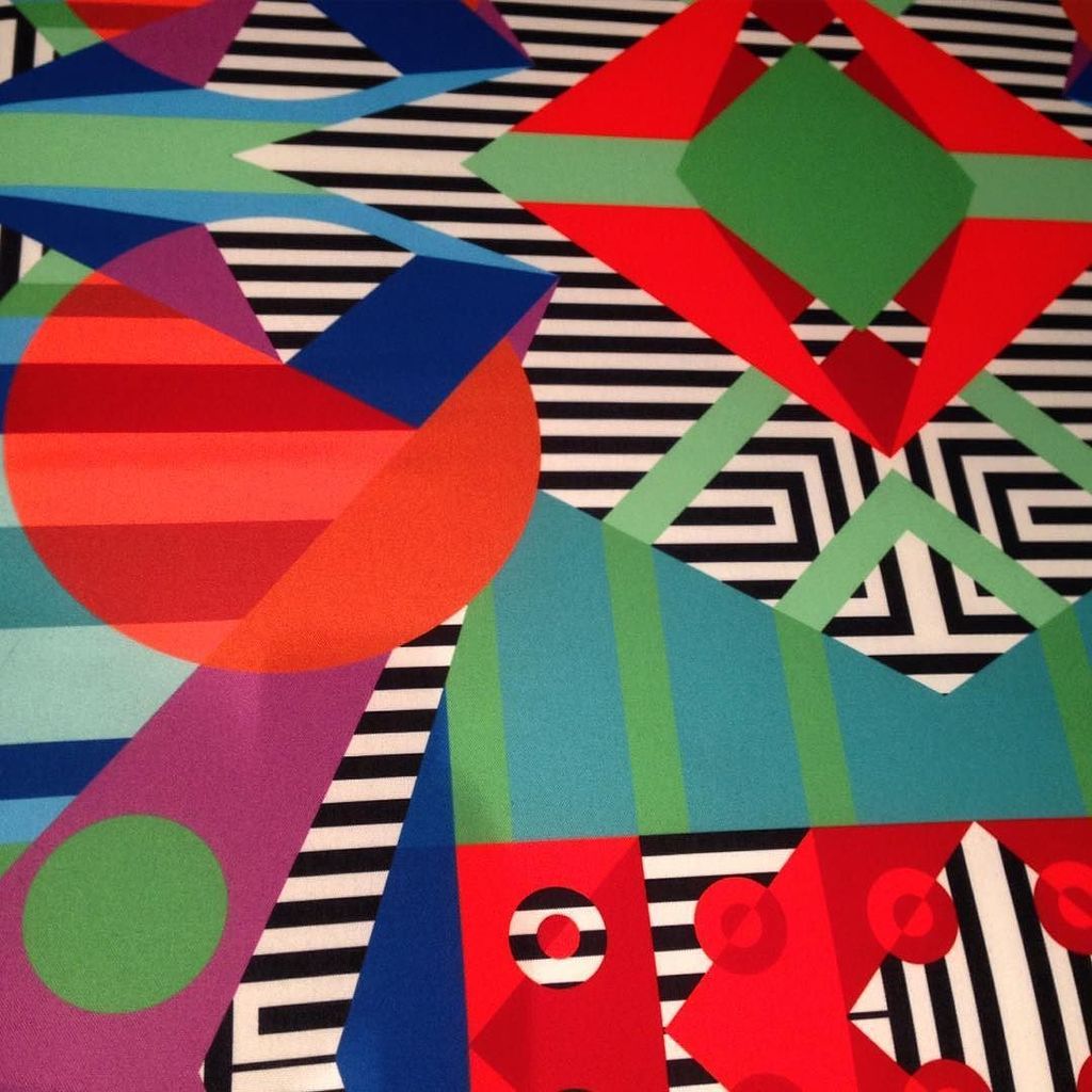 myvisualcortex's tweet photo. A detail of our textile from our “Time Warp” series 🌀 #kiikcreate #art #design #collaborat… https://t.co/001tpM5OfU https://t.co/IbKwxC1zqZ