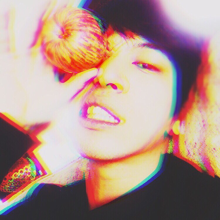 flowerJYH's tweet photo. ヽ(﹡⌒ｖ⌒﹡)ノ  "@JYHeffect 몰ㄴ닝 애뽈 https://t.co/u0ZG1k9e06
✾https://t.co/hz0dMoAGvz✾#정용화 https://t.co/iNVPNC8ThO