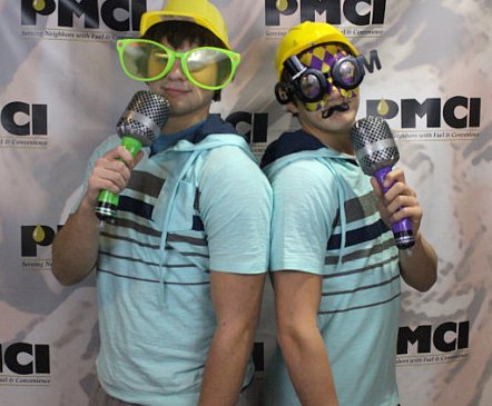 highoctanefans's tweet photo. Rock Valley fans in the #highoctanefans photobooth #iahsbkb @TylerNiemeyer81 https://t.co/56OAIQv0BU