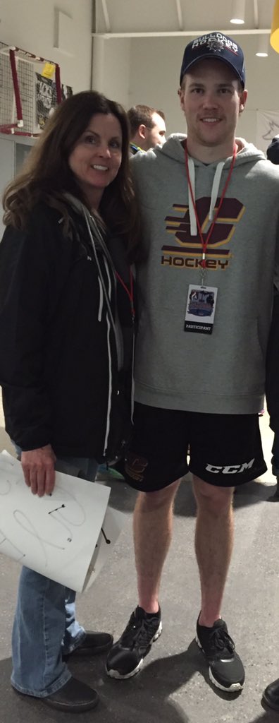 LauraMayGleason's tweet photo. #Nattys #CMU #4 out of 140 #outstandingrun https://t.co/Dc5ptYxlHW