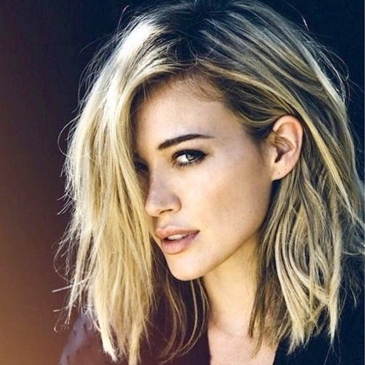 PulseSalonSA's tweet photo. #hilaryduff #hairgoals 👌 https://t.co/MZlQktdie3