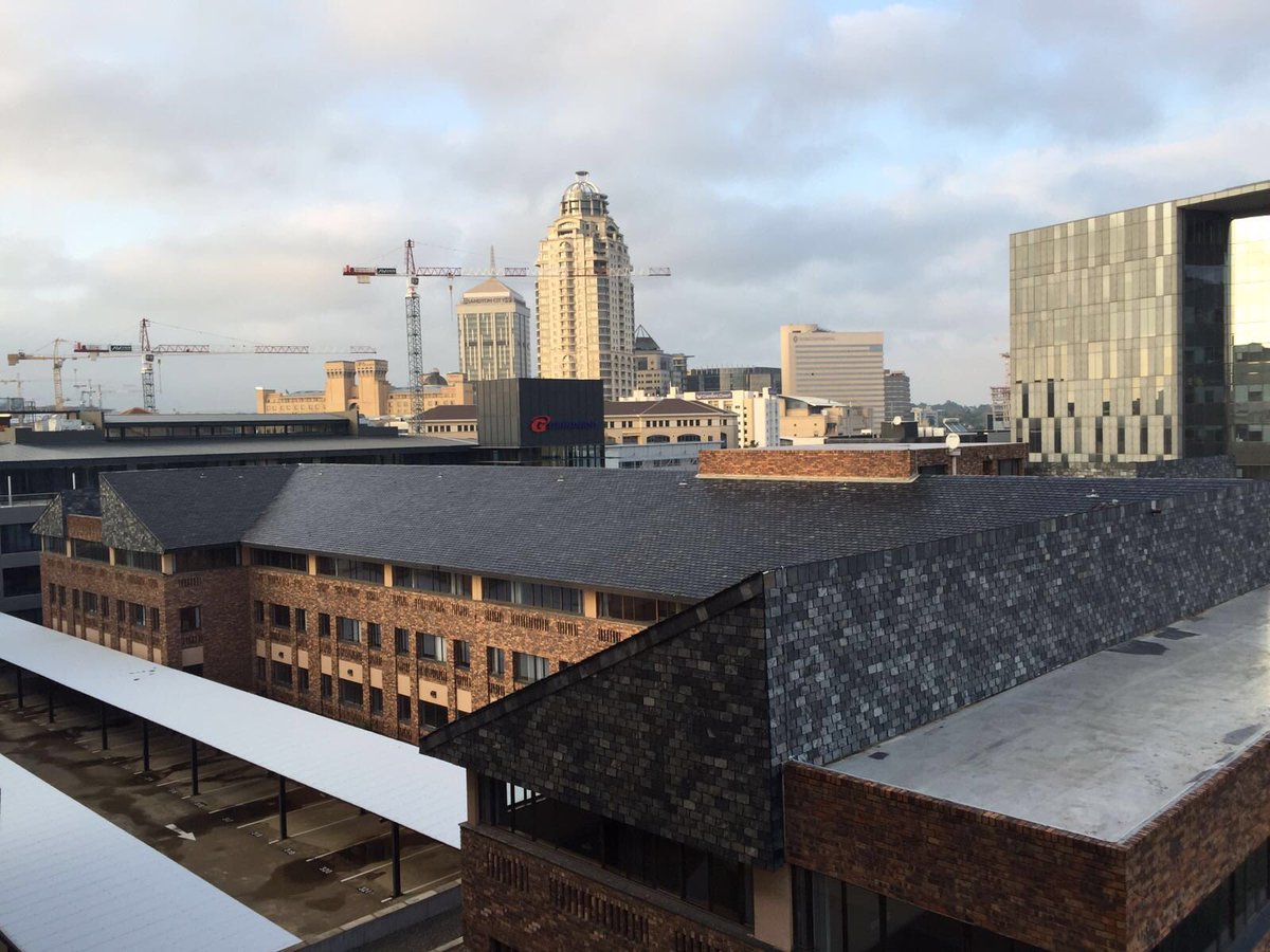 AlexJayZA's tweet photo. A few clouds about this morning but a fine day in store for Gauteng: https://t.co/hz01kF1dm9