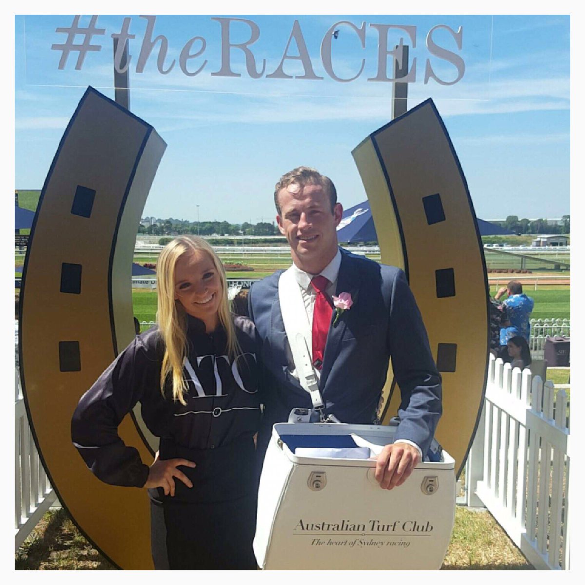 Sassy_Entertain's tweet photo. Cellarbrations Ladies Day #rosehillgardens #TheRaces #SassyModels #DFProductions @ATC_races https://t.co/58IlYSNjhG