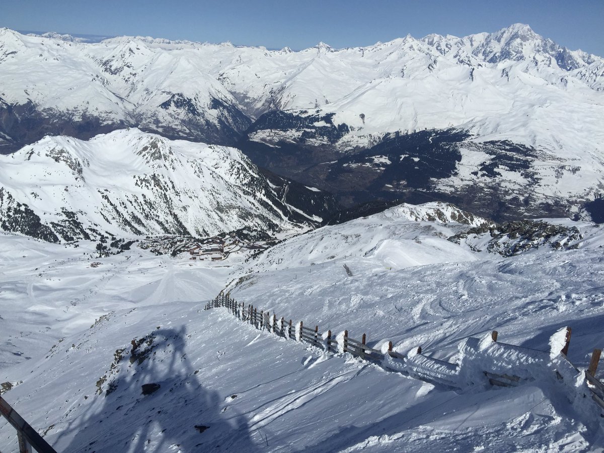 coopersooperski's tweet photo. Les Arcs in Saturday sunshine. Fantastic @les arcs #lesarcs https://t.co/ab7Oj2uhWE