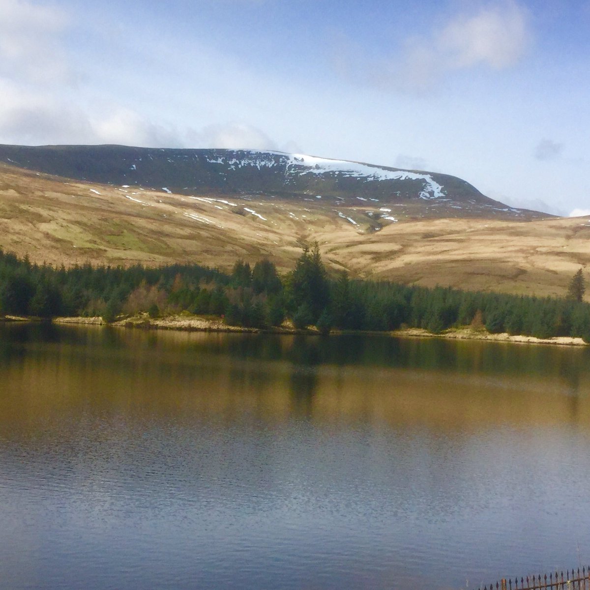 ChildFirstPT's tweet image. Joy of being a peripatetic play therapist ... Journey to work today!!! #beautiful Wales