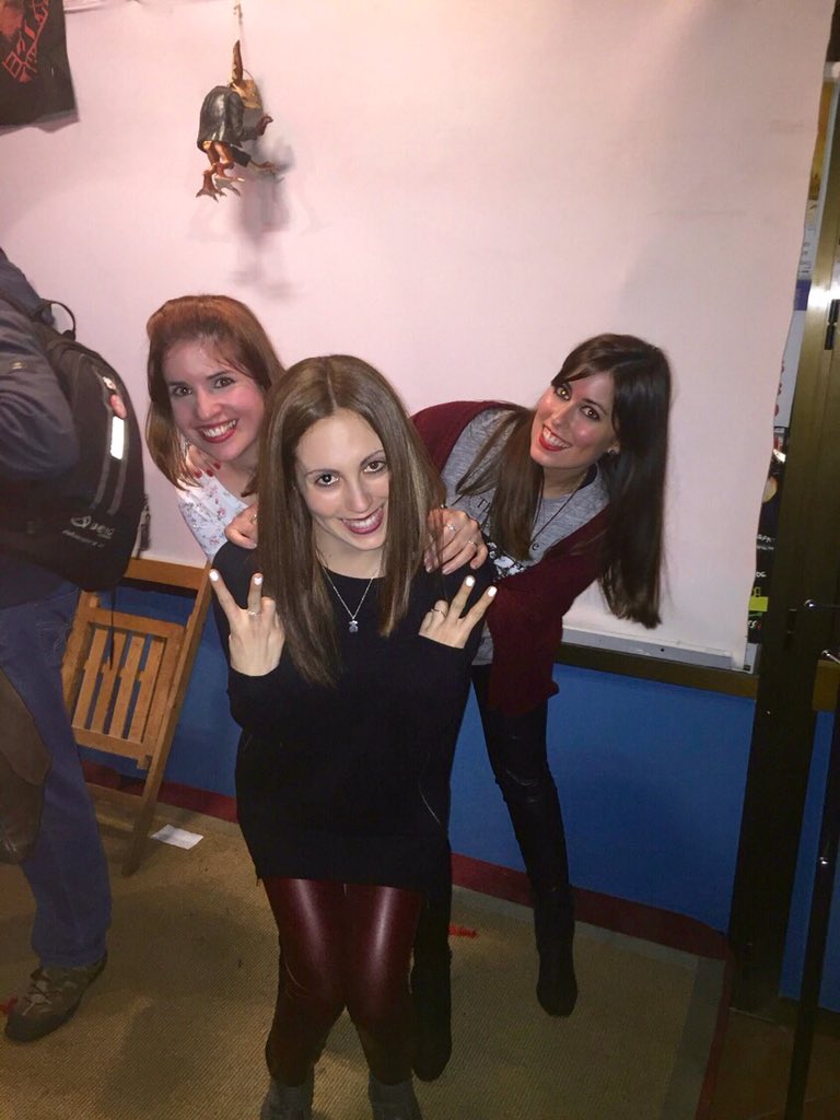 my_sweet_smile's tweet photo. Noche de show en buena compañía! #distritorock #sannicasio #sannirock https://t.co/Dp8Ofstp6Q