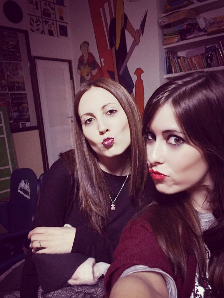 my_sweet_smile's tweet photo. Noche de show en buena compañía! #distritorock #sannicasio #sannirock https://t.co/Dp8Ofstp6Q