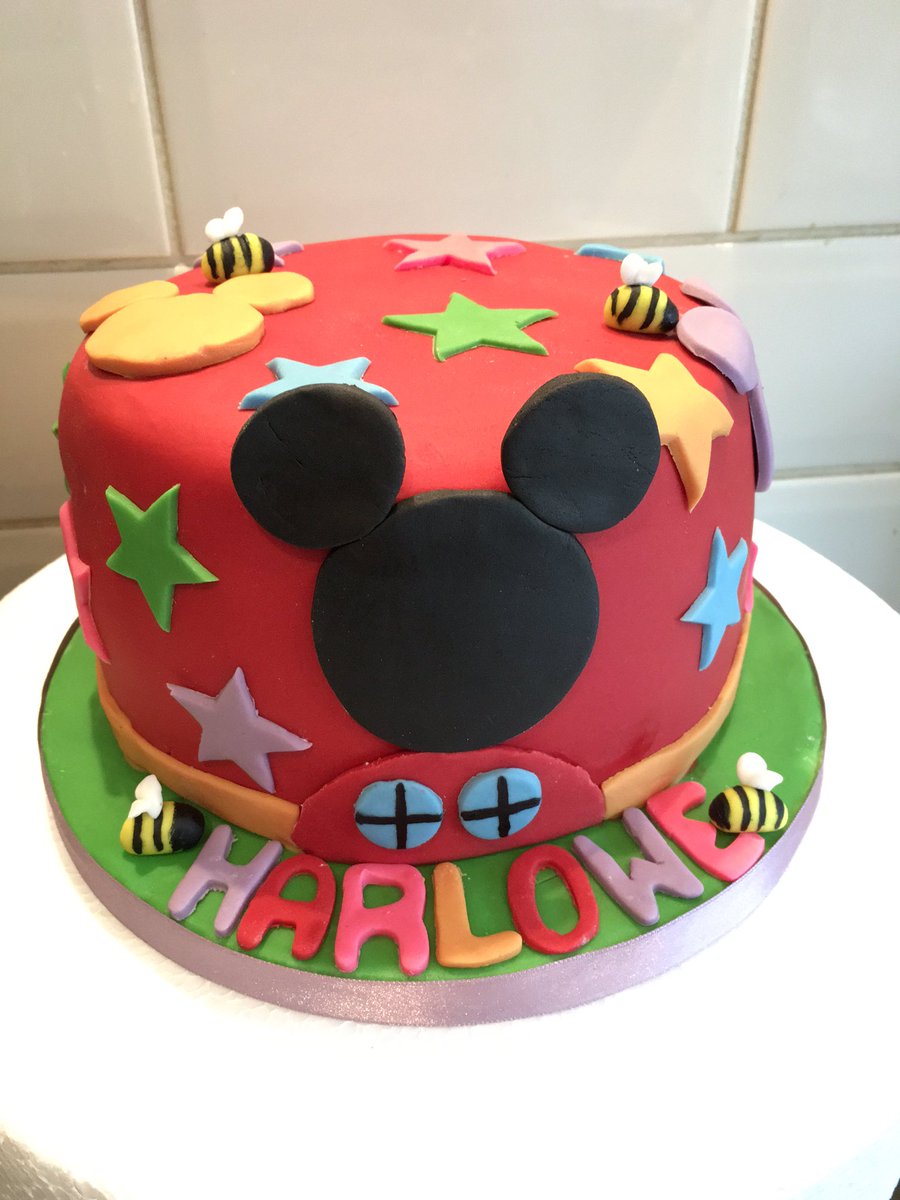 Amber Rose Cakes tweet media