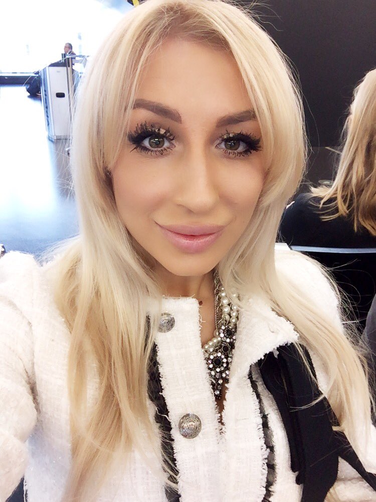 TW Pornstars - Sexyvenera. Twitter. Happy #Saturday guys! I'm in #