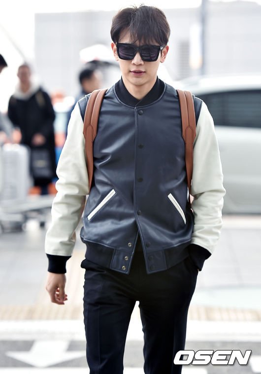 O Xrhsths Korepoコレポ Sto Twitter ベルリンに向かうshineeミンホさんの空港 の様子をアップしました Photo 仁川 Shineeミンホ ベルリンに行ってきます T Co V9jdctdzgg T Co Aynwpch8rl