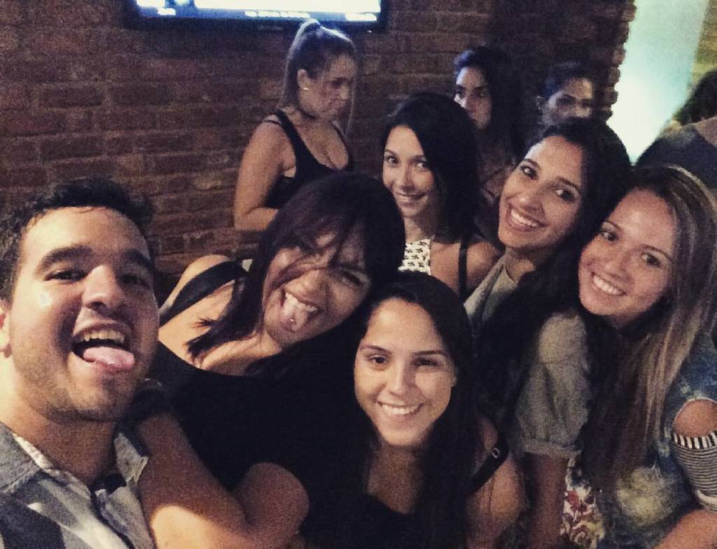 DannaCcastillo's tweet photo. Sexta-feira, sua linda! ❤🍺 #djbaroli #sextando #sertanejo #girls #Deusdesenhou #riodejaneiro #noitecarioca #sextan… https://t.co/1nlwYBrP9x