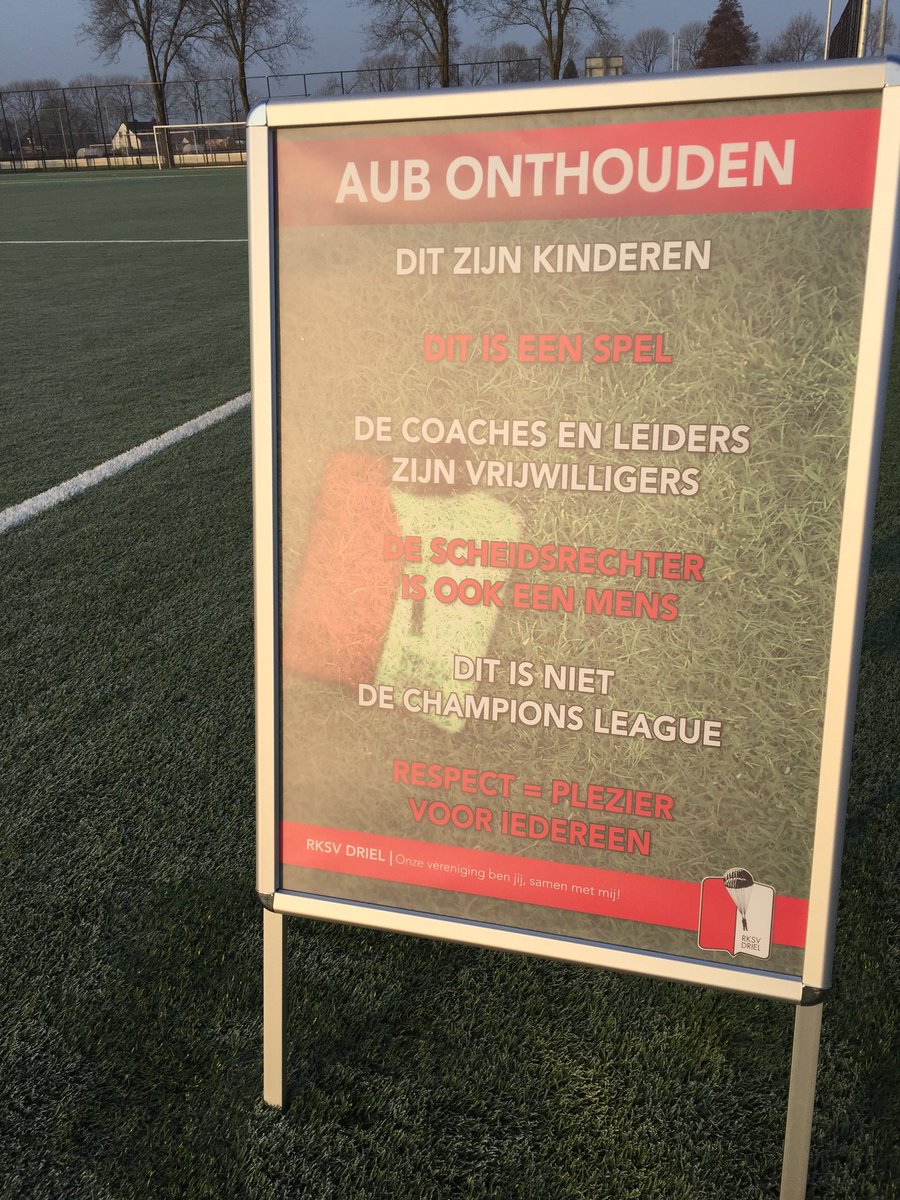 Marius_MpowerU's tweet photo. Mooie dag bij @rksvdriel. Weer lekker voetballen! #respect #plezier #sportiviteit https://t.co/7RE2suXtKj