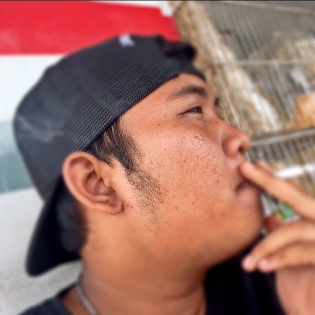 13_doni's tweet photo. Sweet city 🚬💨 https://t.co/EQbvN6zpjH